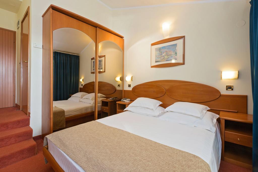 Galijot Plava Laguna Hotel